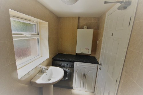 WC/Utility Room at 21 Thompson Road